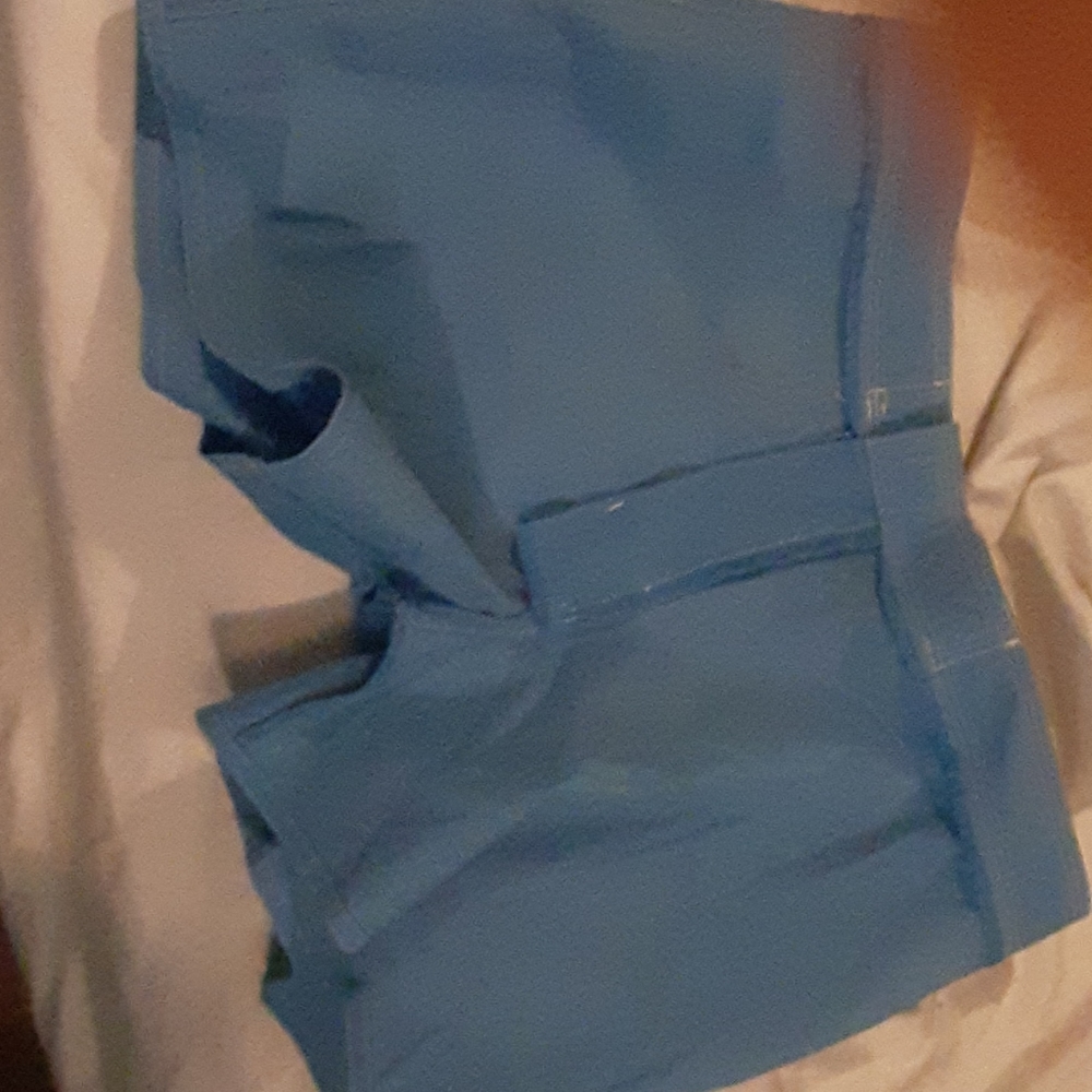 Shorts - Picture 5 of 5